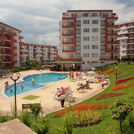 Marina And Panorama Deluxe Апартамент *