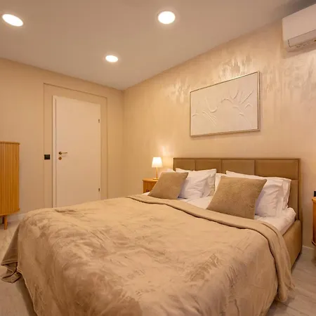Marina And Panorama Deluxe Apartment Burgas