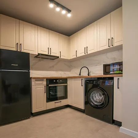 Marina And Panorama Deluxe Apartamento *