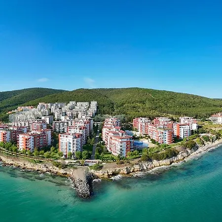 Marina And Panorama Deluxe Апартамент *