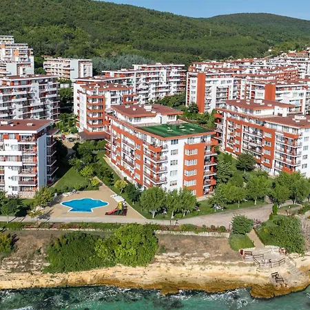 Marina And Panorama Deluxe Burgas Stad